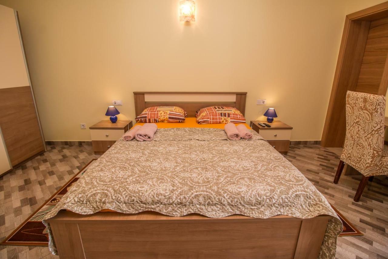 רוביני Nice Place מראה חיצוני תמונה